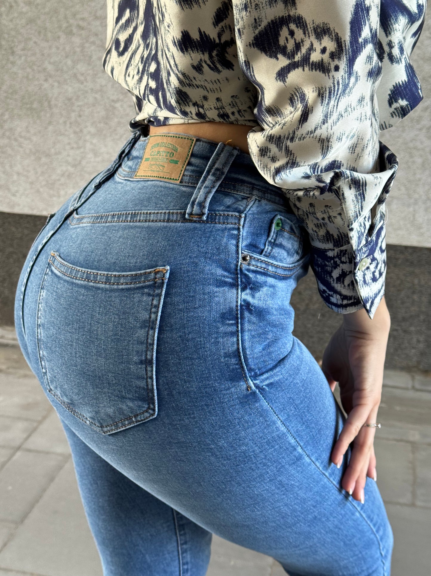 Premium ženske slim-fit - C596