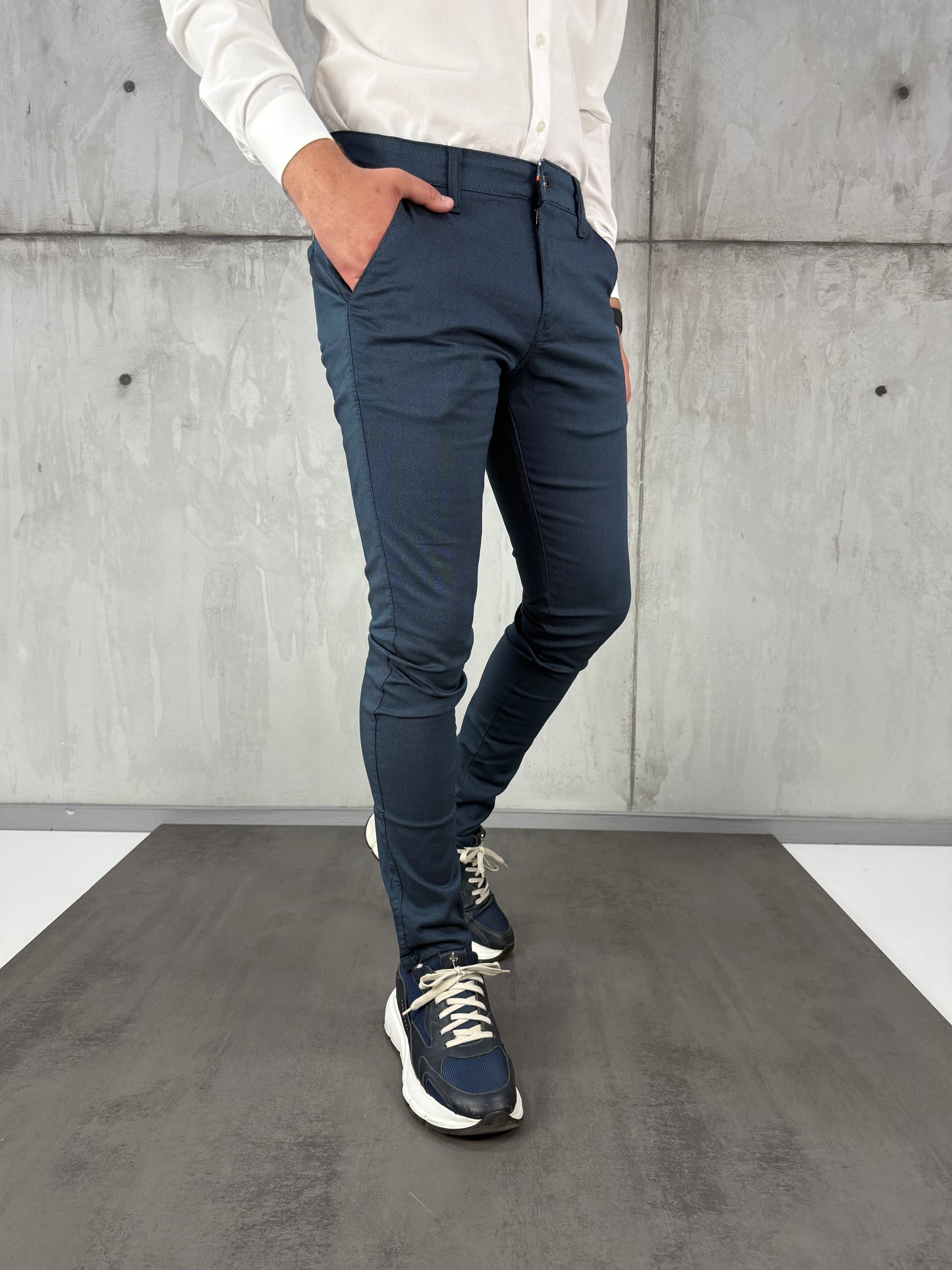 Lapis slim-fit elegantne - BB183