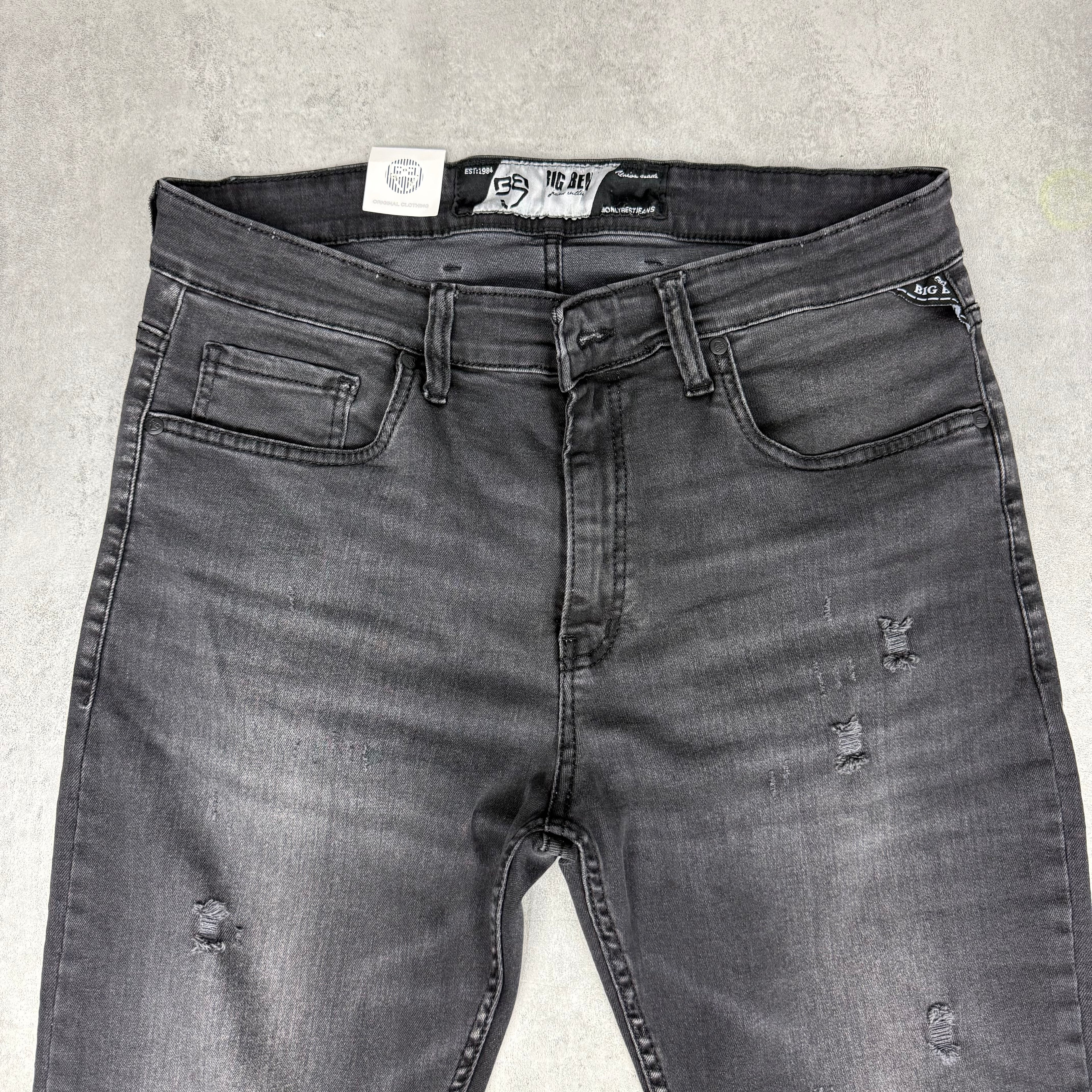 Gray urban farmerice - BB772