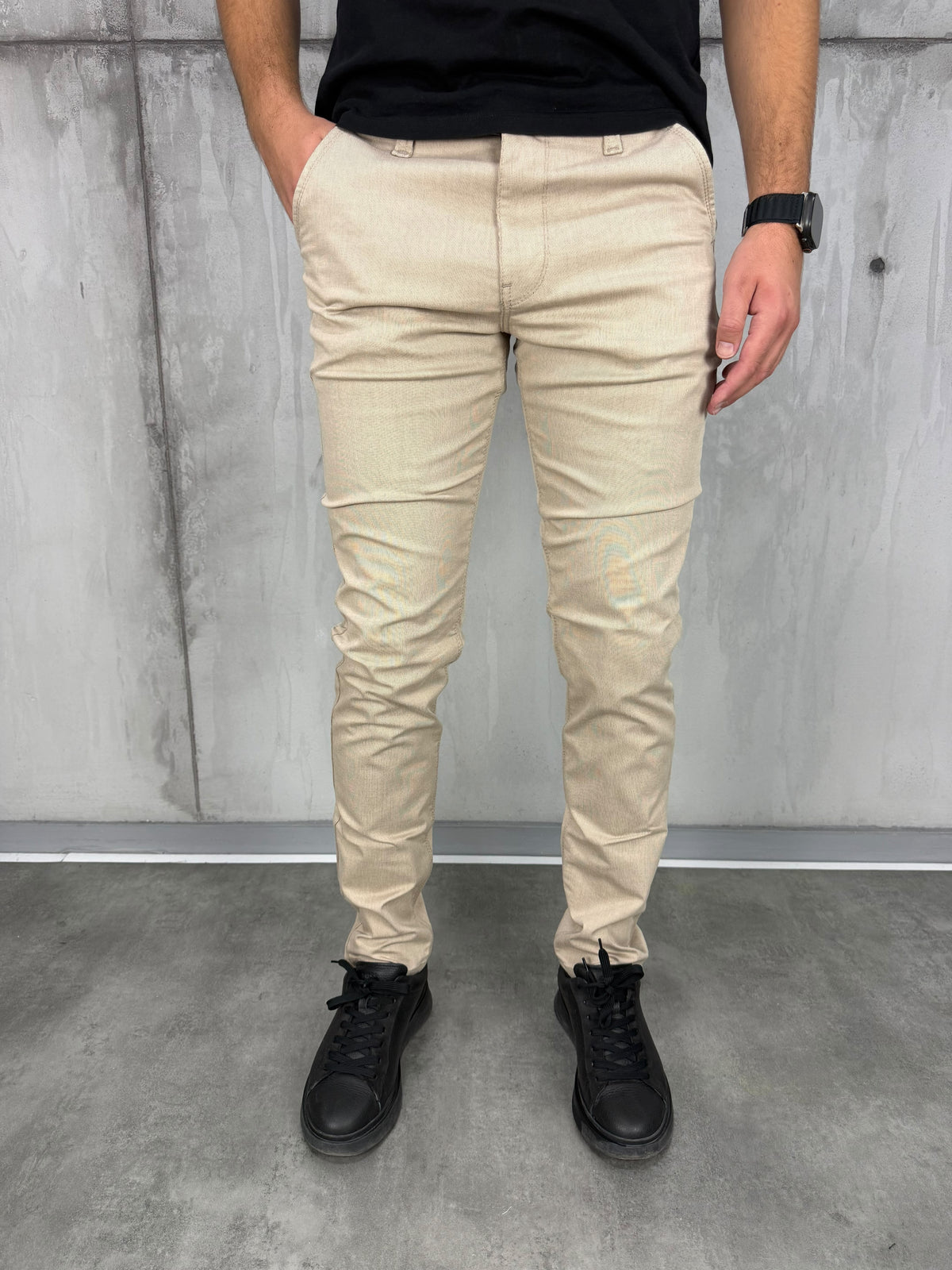 Muska elegantna pantalona perfekt fit kroja