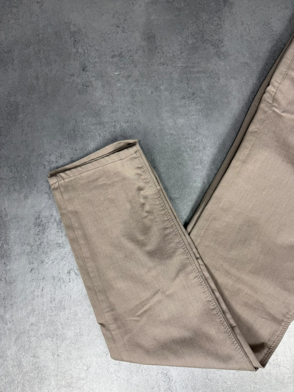Muska elegantna pantalona perfekt fit kroja