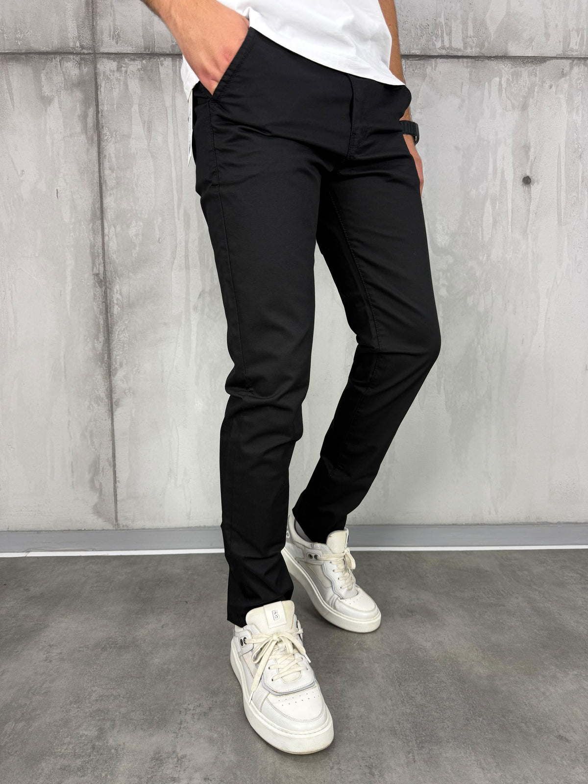 Muska elegantna pantalona perfekt fit kroja