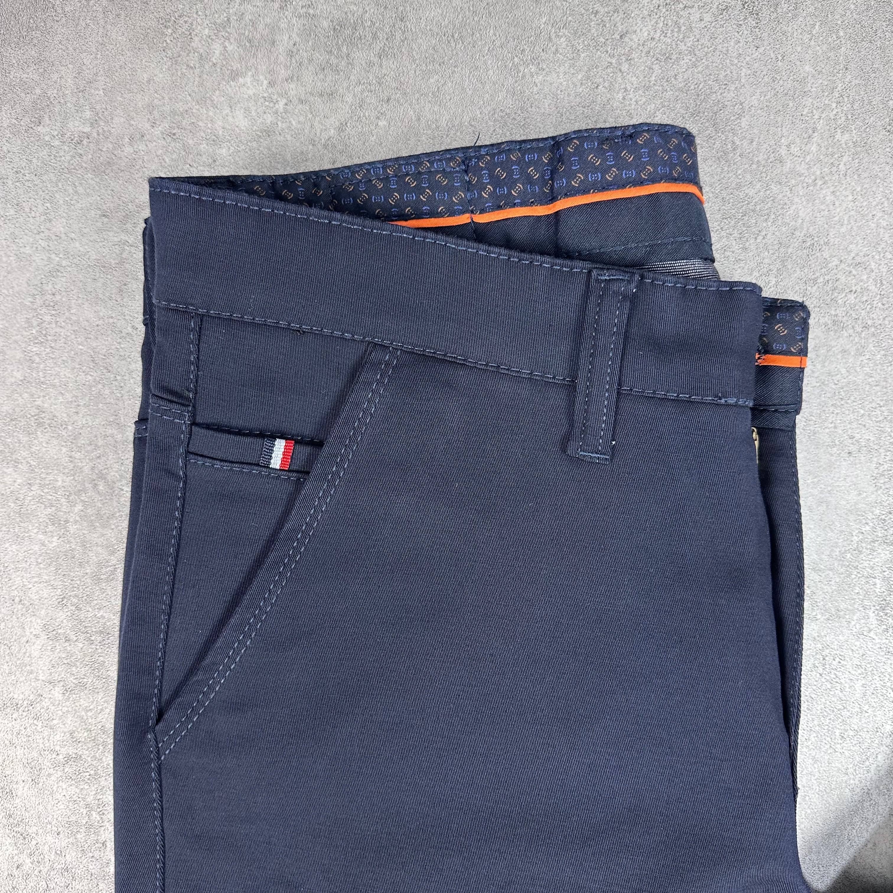 Teget šire elegantne regular fit - BB181