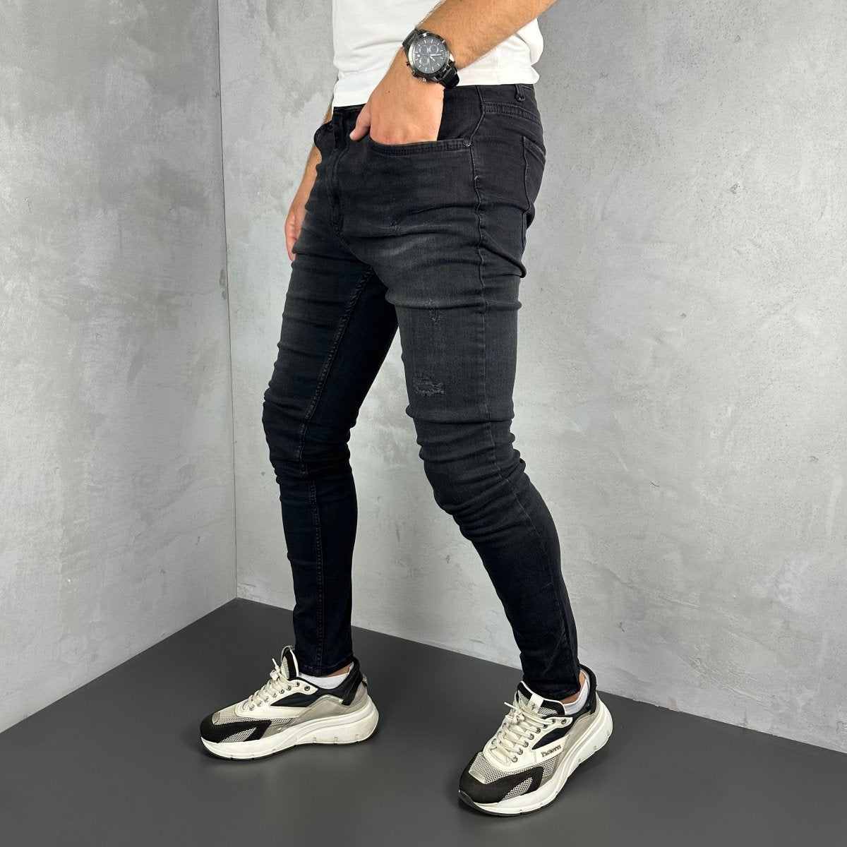 Crne uz minimalne detalje - BB720 - BIG BEN JEANS