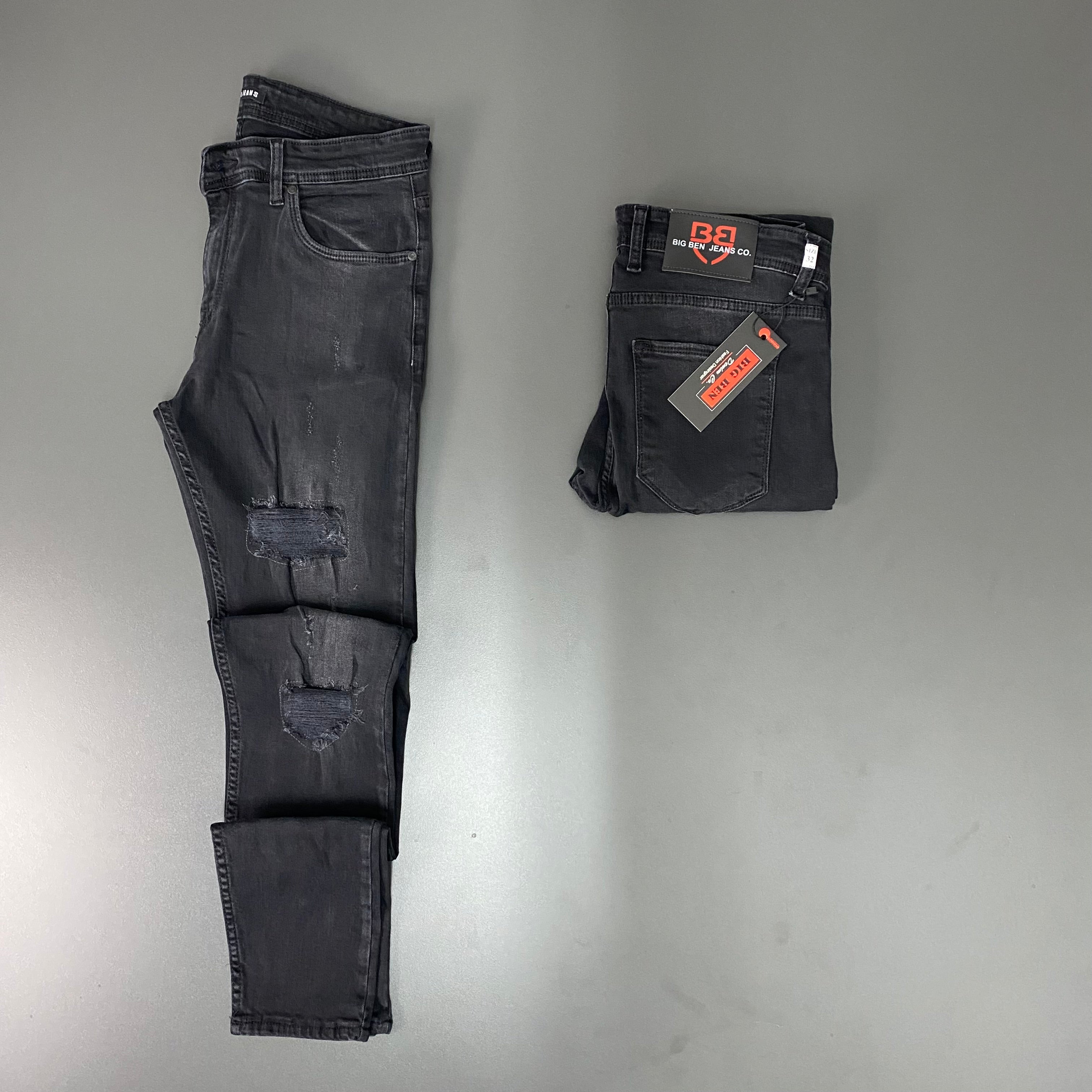Crni urban model sa detaljima - BB691